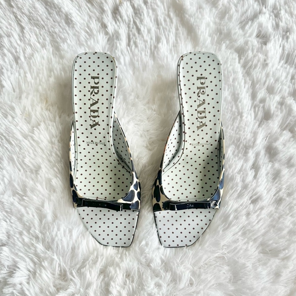 Vintage Prada SS200 Polka Dot Heart Kitten Heels - Picture 3 of 9